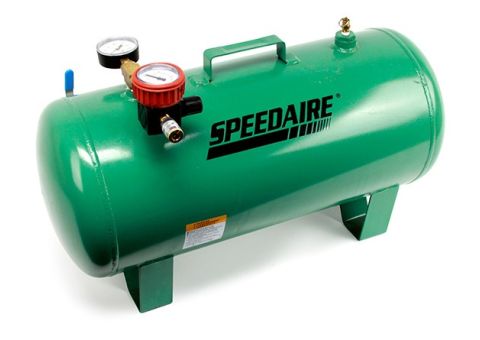 The 13-Gallon Ambient Cure Air Tank is designed to maintain consistent, accurate pressure within the liner throughout the ambient curing process. 
